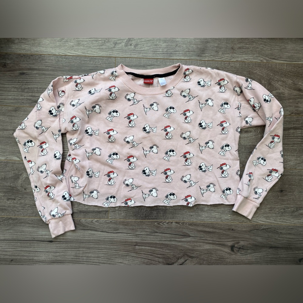 3/$30 Peanuts Pink Cropped Oversized Snoopy Sweatershirt raw hem super soft